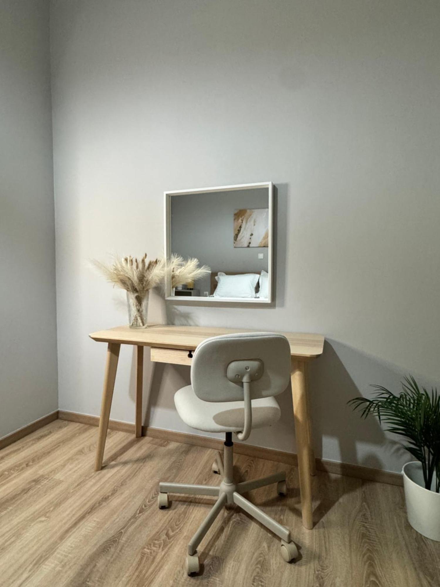 Urban Breeze Aparment 1 Apartment Athena Bagian luar foto