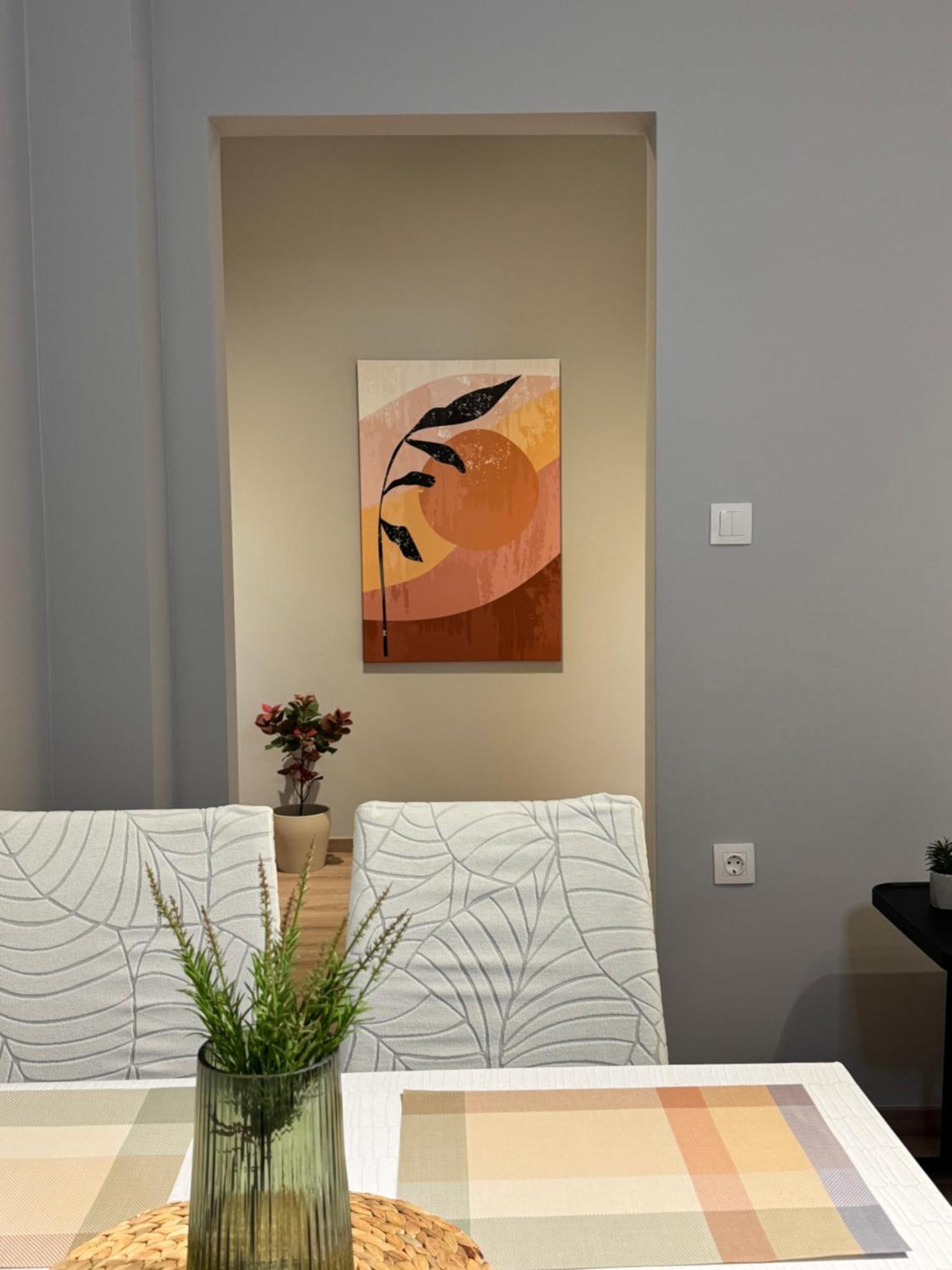 Urban Breeze Aparment 1 Apartment Athena Bagian luar foto